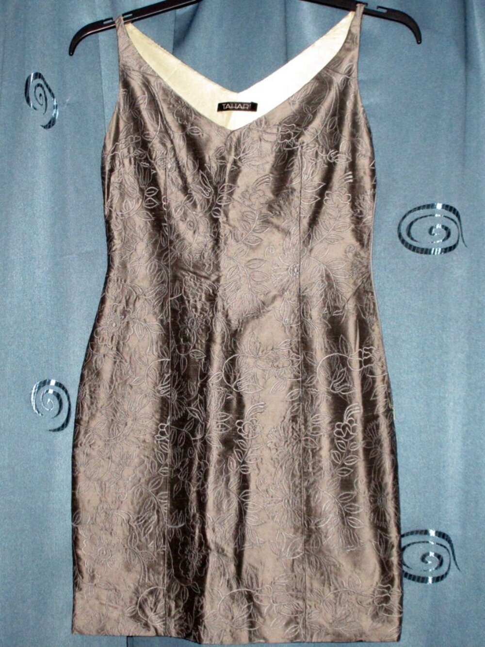 Vintage 'Tahari' 100% Silk Dress | Olive Green Floral Jacquard Sz 4